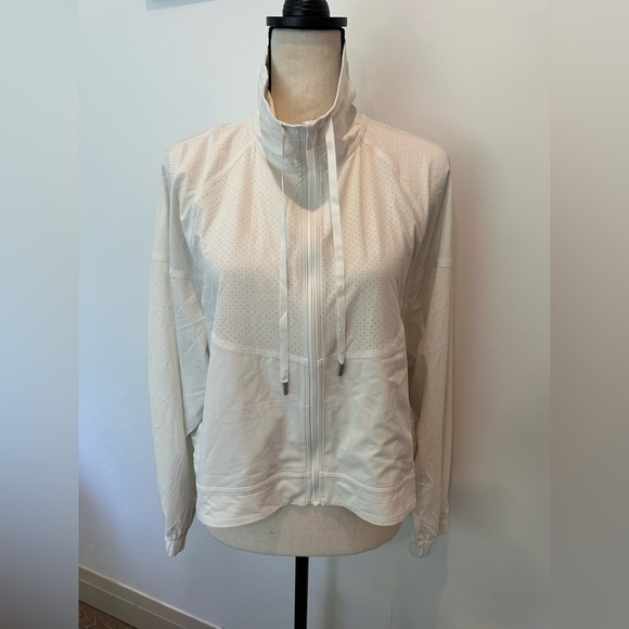Lululemon Athletica Off White Jacket Size 6 Zip Front In Depth  Lightweight Crop - Picture 2 of 8